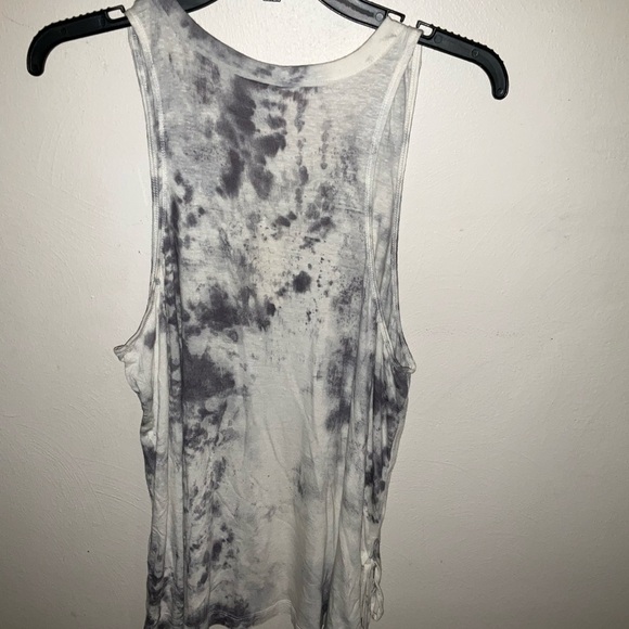 Universal Thread Gray and White Tank Top - Picture 4 of 4